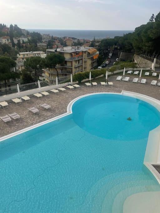 Water Lily Apartamento Sanremo